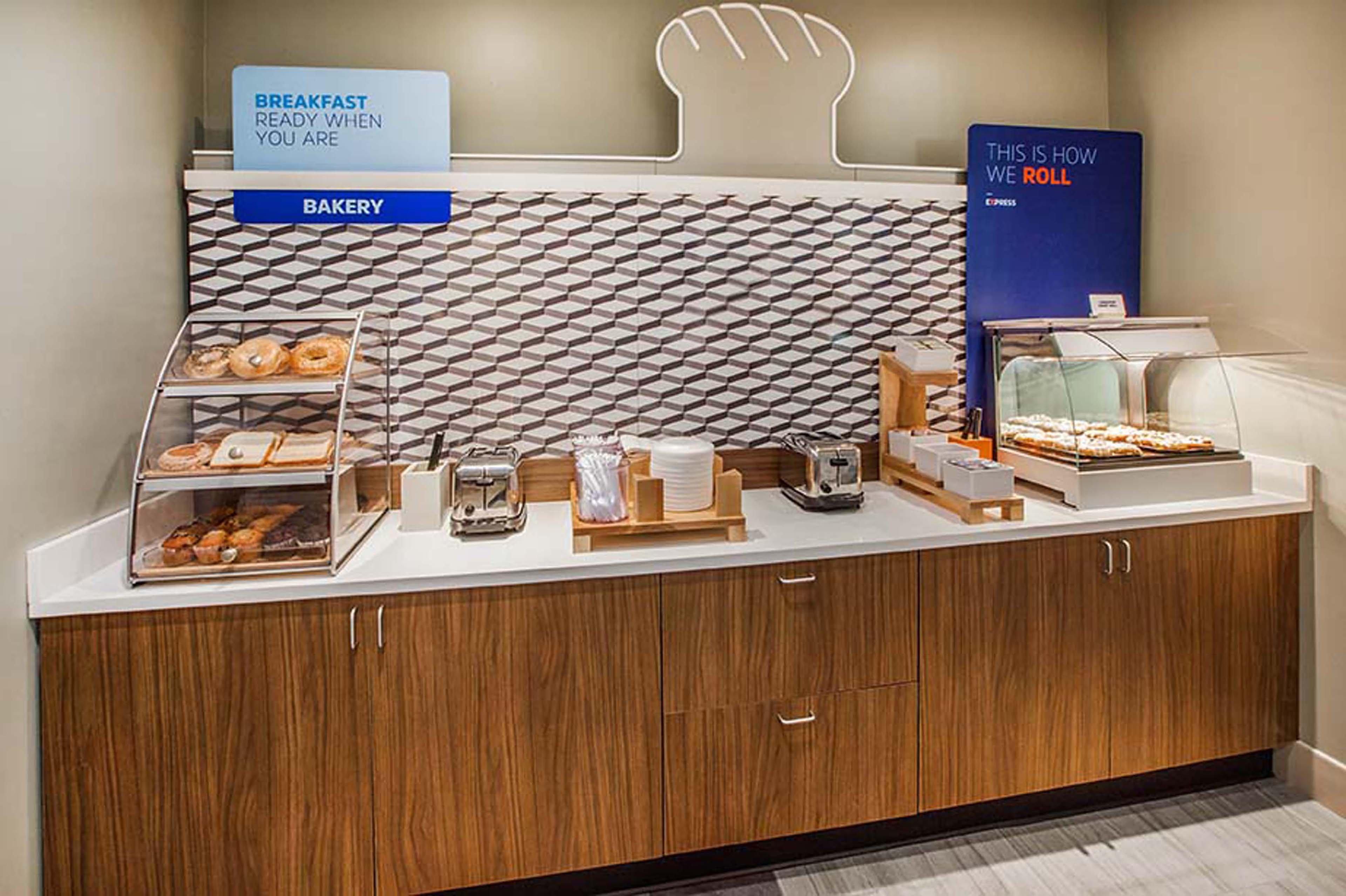 Holiday Inn Express Hotel & Suites Minot South By Ihg Exteriér fotografie