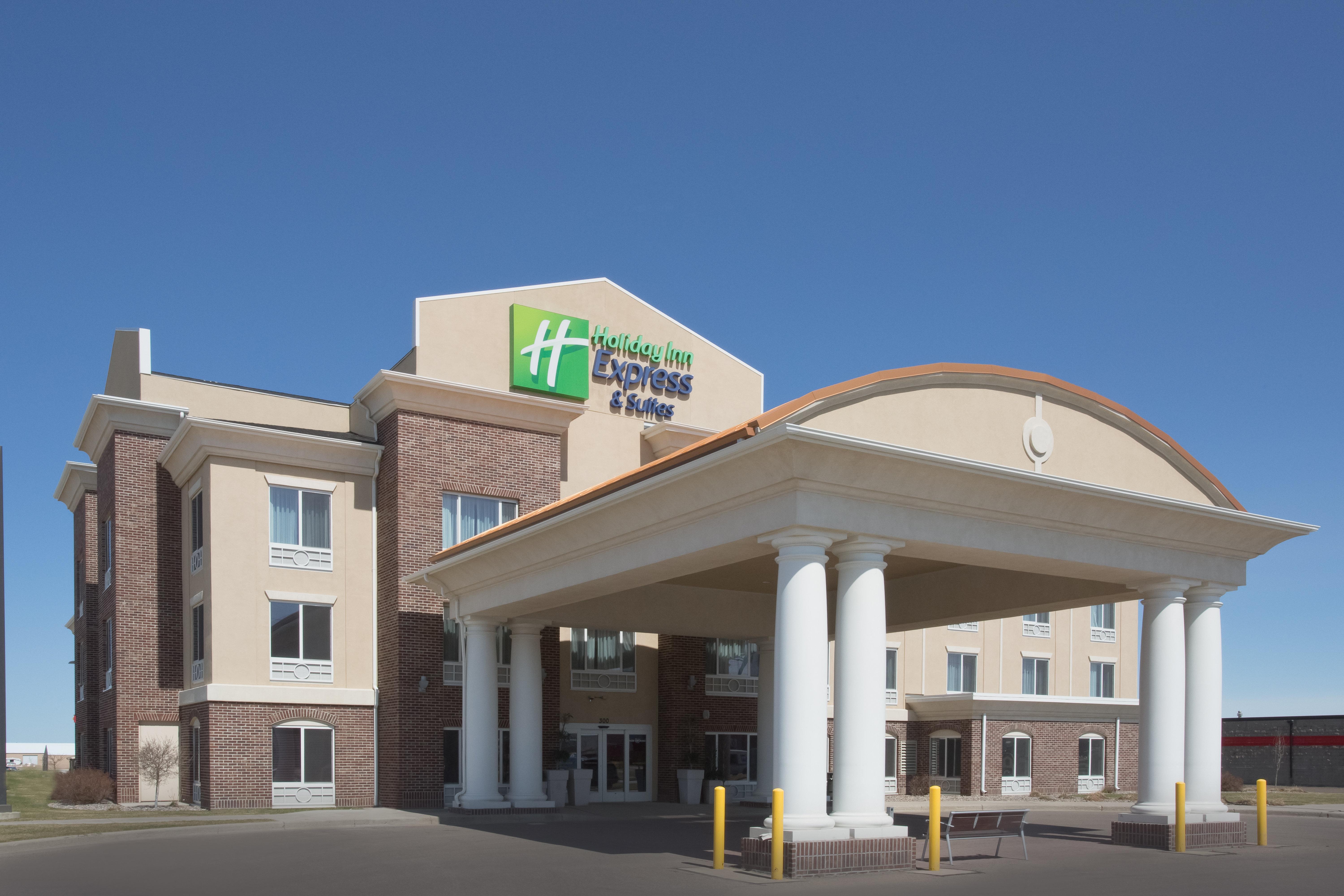 Holiday Inn Express Hotel & Suites Minot South By Ihg Exteriér fotografie