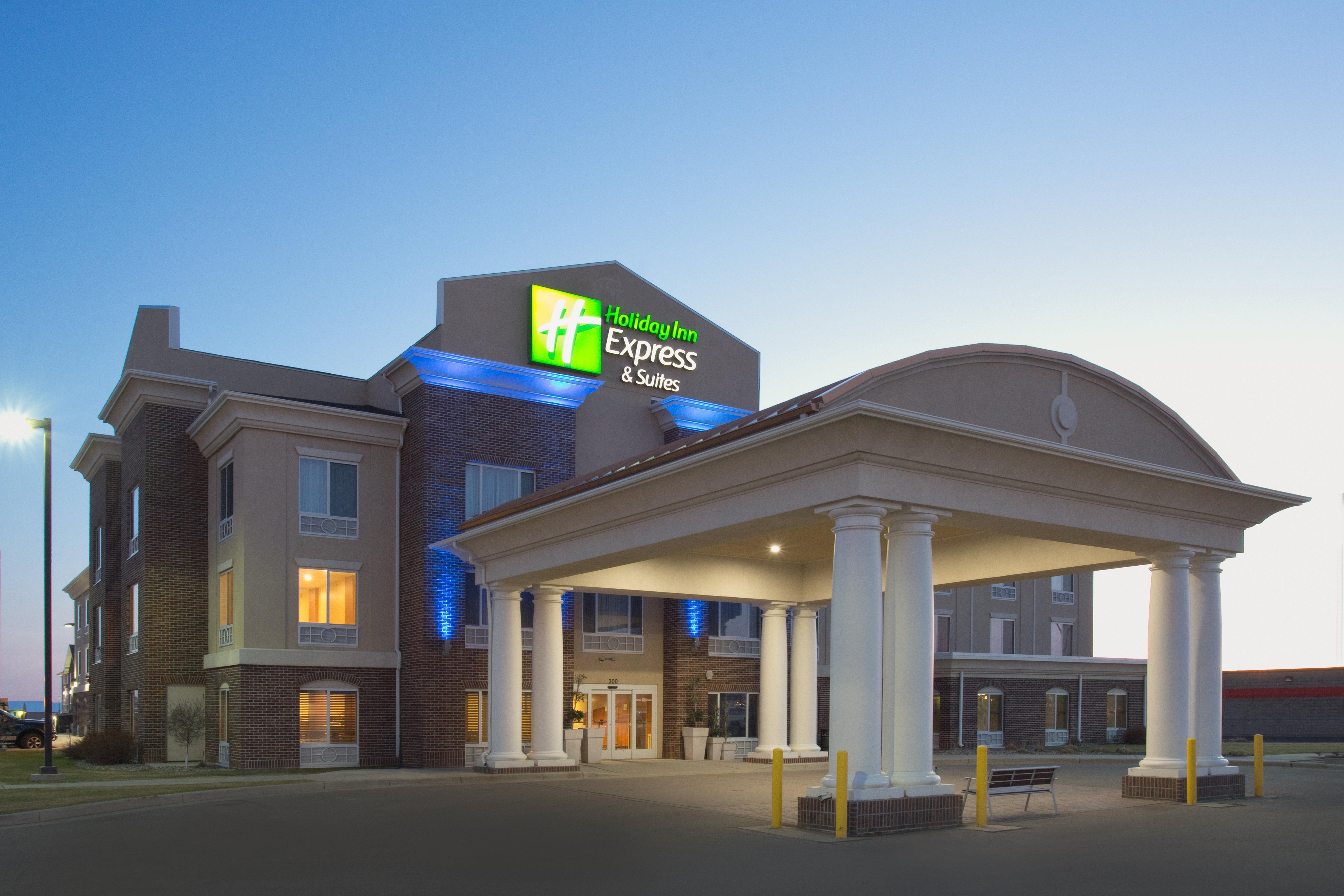 Holiday Inn Express Hotel & Suites Minot South By Ihg Exteriér fotografie
