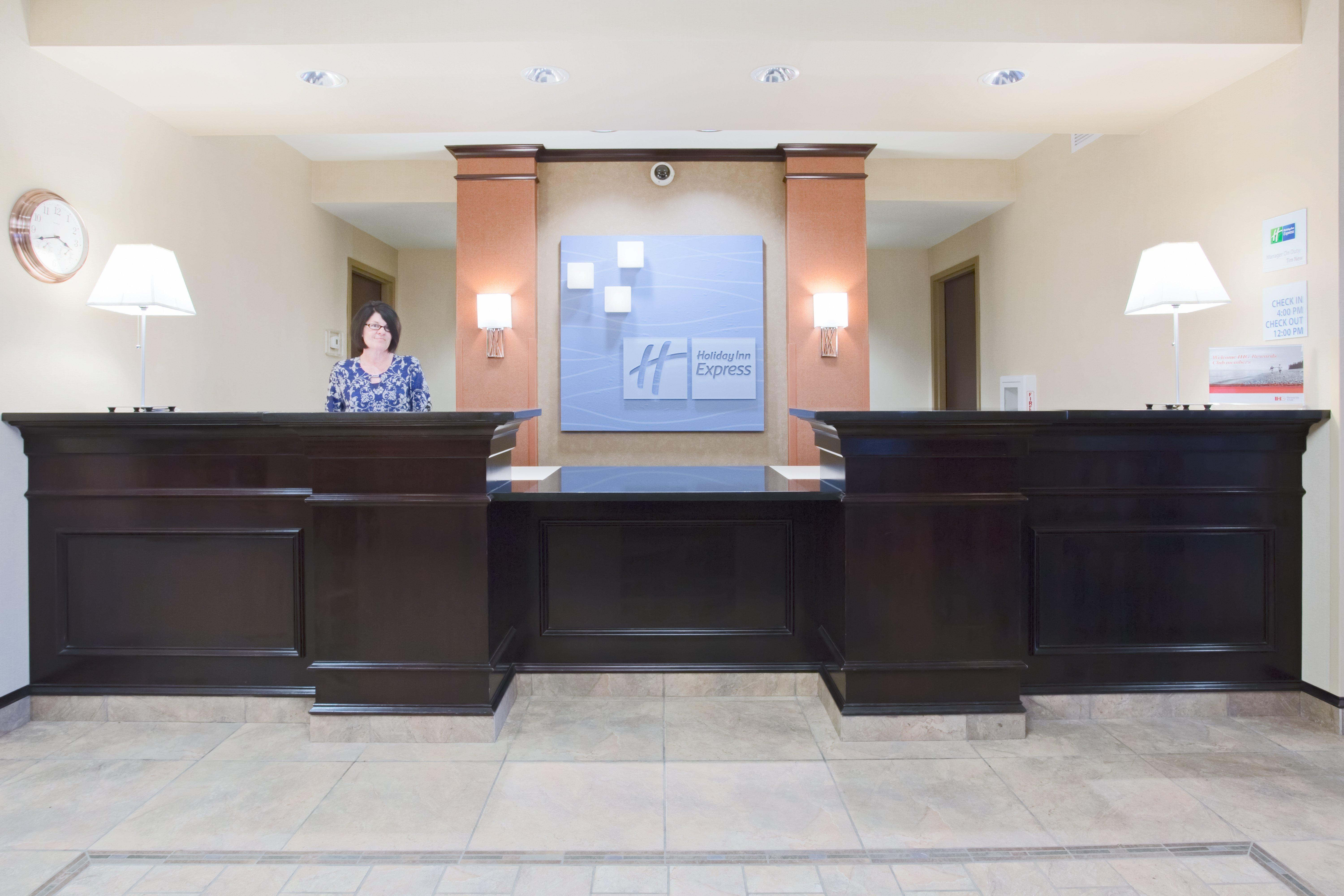 Holiday Inn Express Hotel & Suites Minot South By Ihg Exteriér fotografie