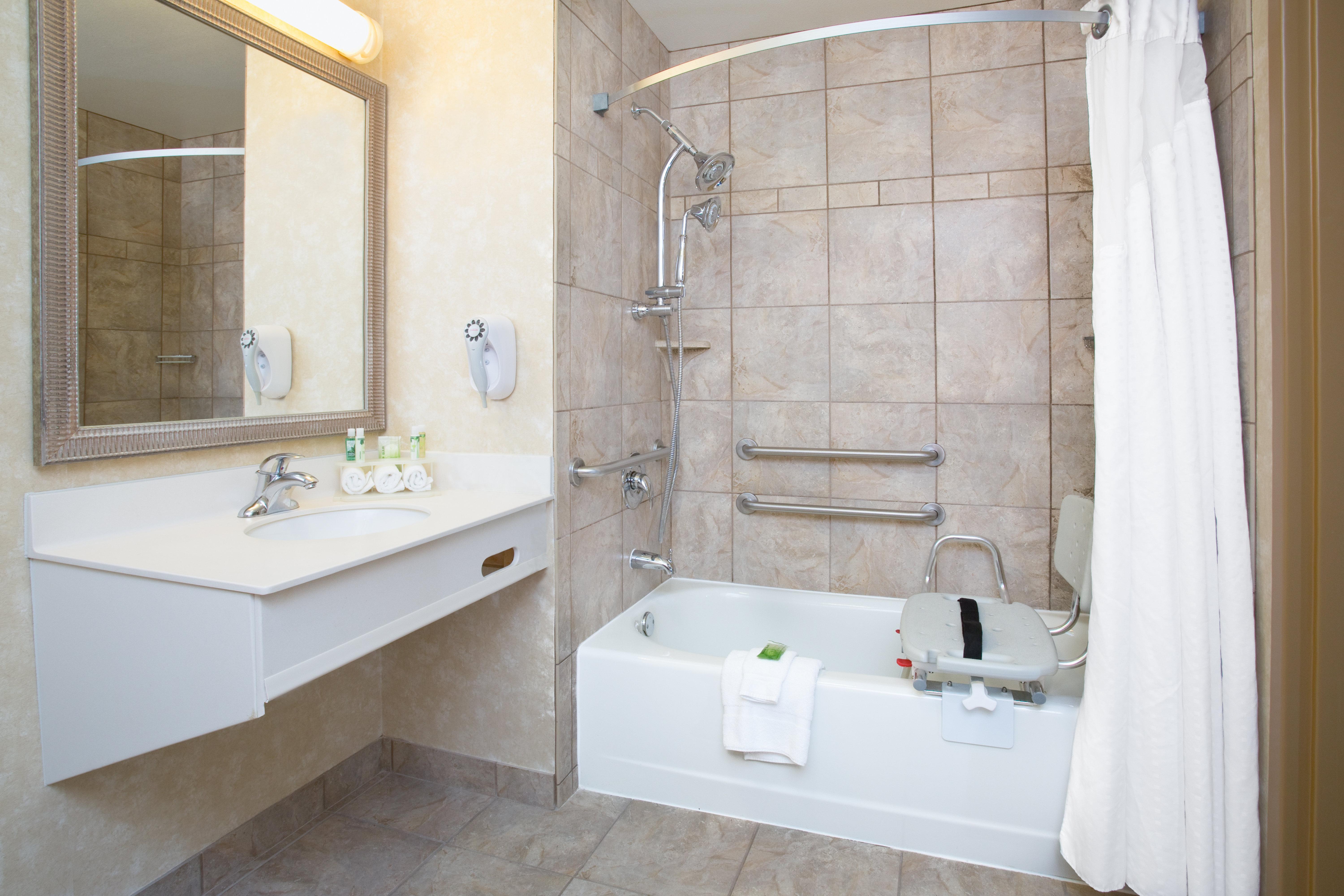 Holiday Inn Express Hotel & Suites Minot South By Ihg Exteriér fotografie